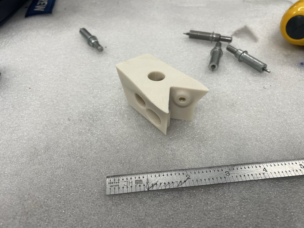 Cessna 152 style VOR TAIL ANTENNA BLOCK