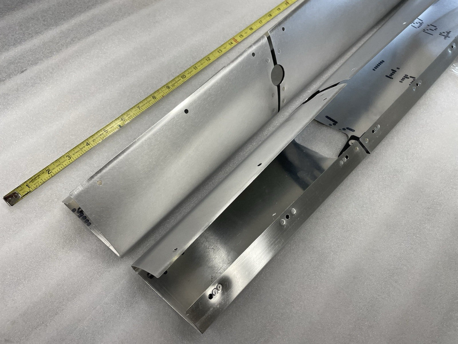 ✈️ Cessna 152 style Main Gear Leg Fairings SET ; PN: SVK0441228-1 , SVK0441228-2