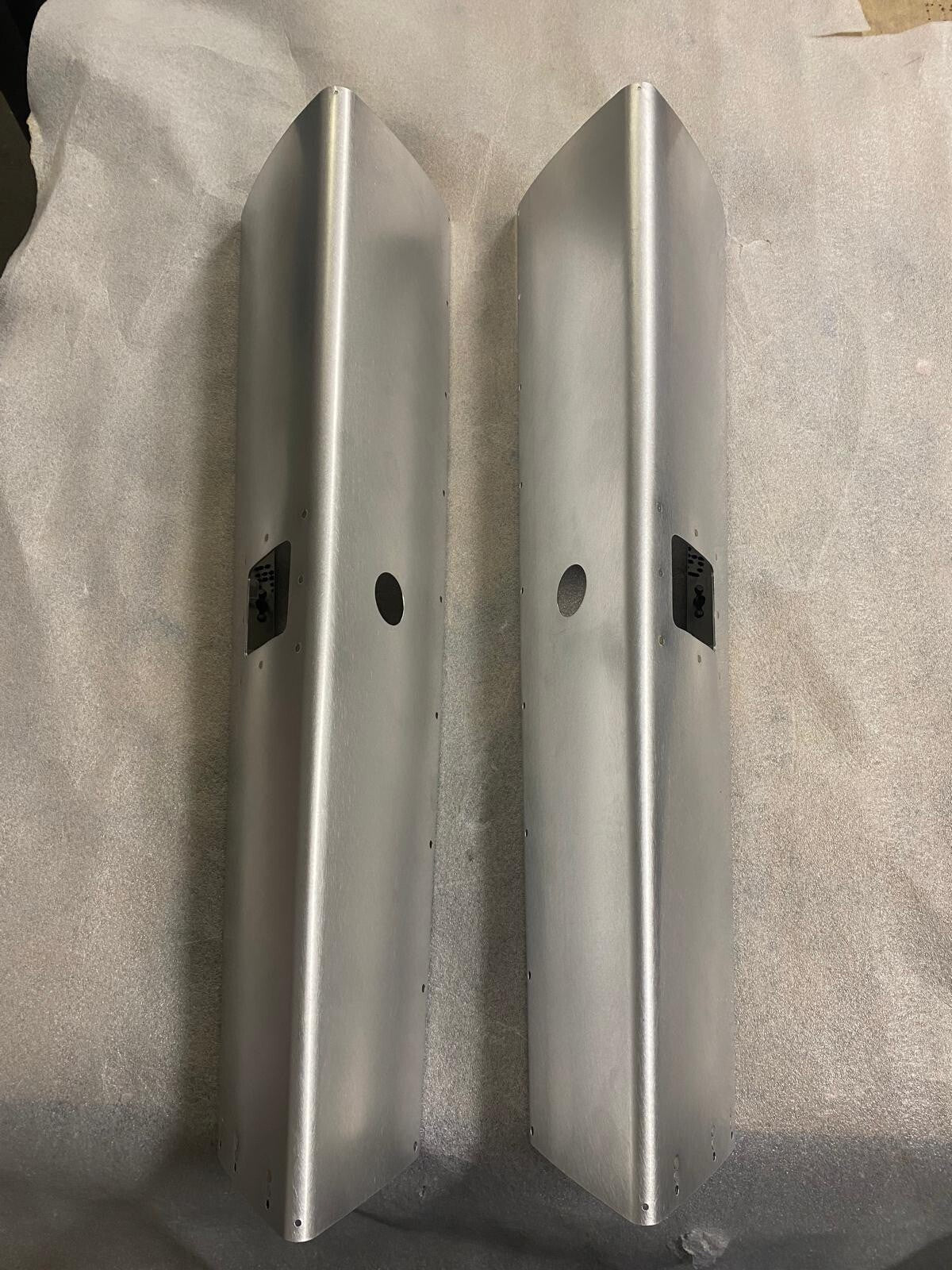 ✈️ Cessna 172 style RIGHT Main Gear Leg Fairing, PN: SVK0541193-8
