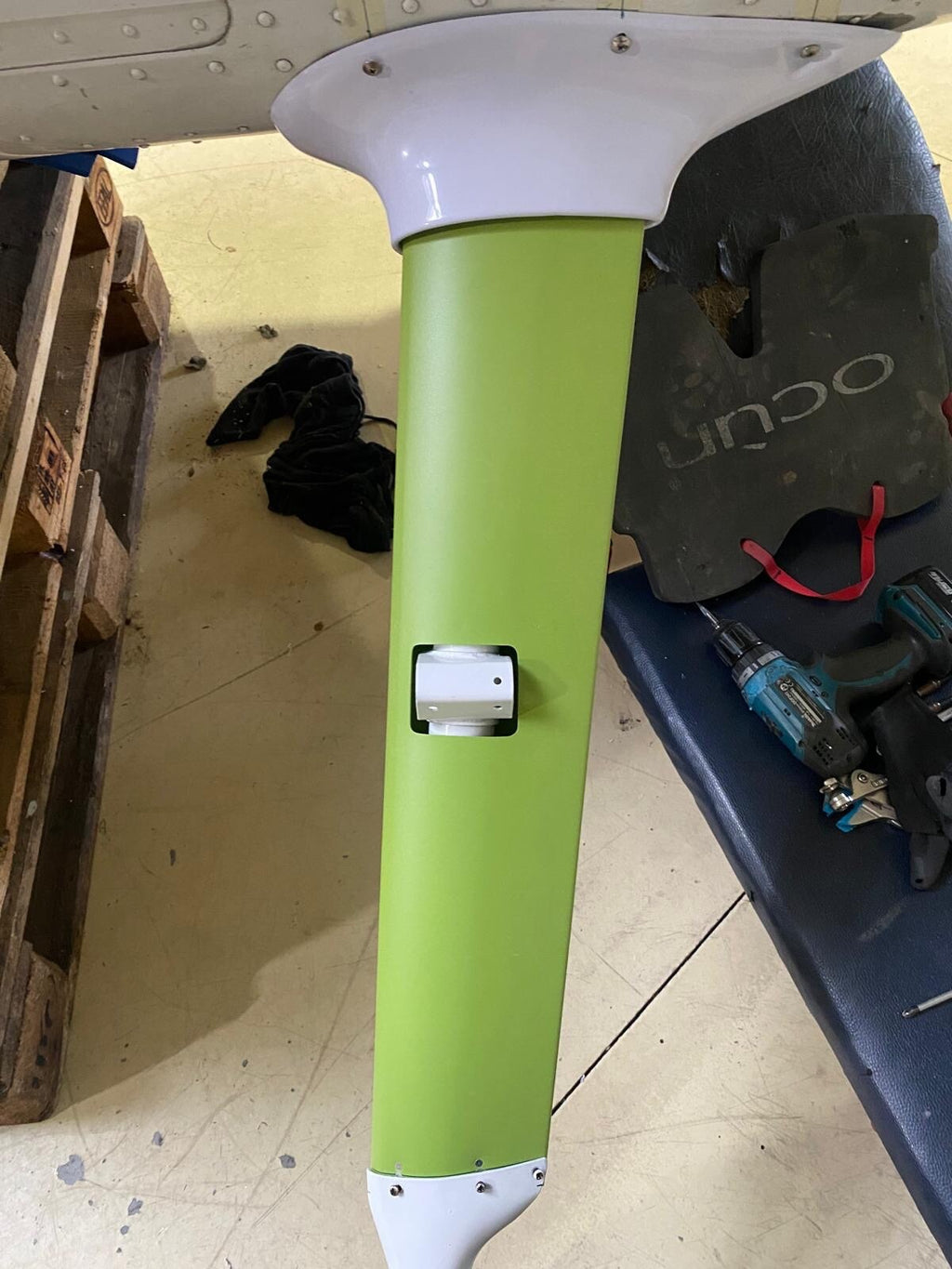 ✈️ Cessna 172 style Main Gear Leg Fairings SET ; PN: SVK0541193-7 ; SVK0541193-8