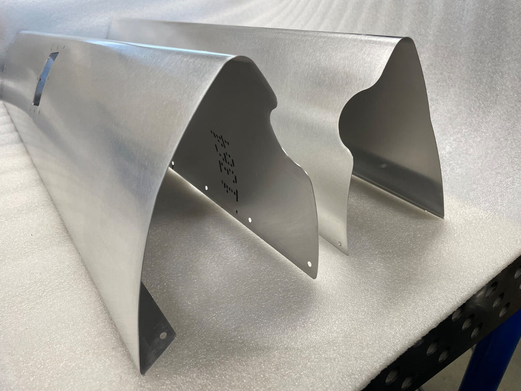 ✈️ Cessna 182 style Main Gear Leg Fairings SET ; PN: SVK0741624 , SVK0741639