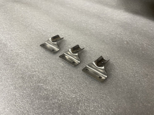 Cessna 152 style VALVE ASSEMBLY AIR BOX BRACKET PN: SVK0550180-10