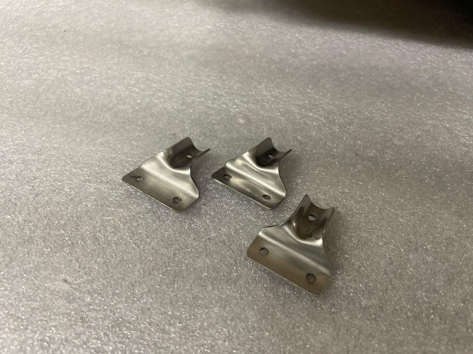 Cessna 152 style VALVE ASSEMBLY AIR BOX BRACKET PN: SVK0550180-10