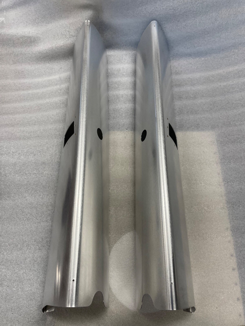 ✈️ Cessna 182 style Main Gear Leg Fairings SET ; PN: SVK0741624 , SVK0741639