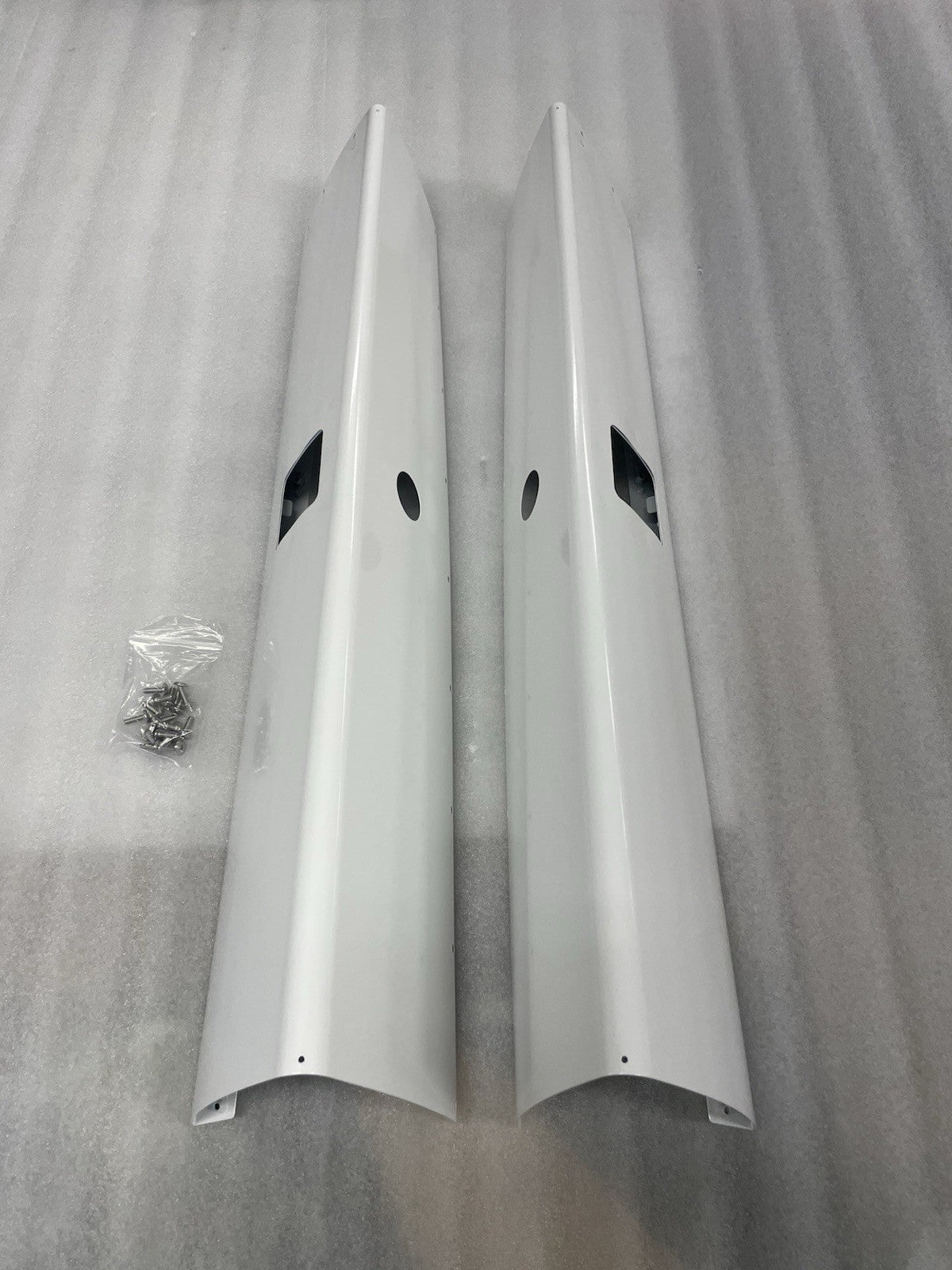 ✈️ Cessna 172 style Main Gear Leg Fairings SET ;PN: SVK0541193-7 ; SVK0541193-8