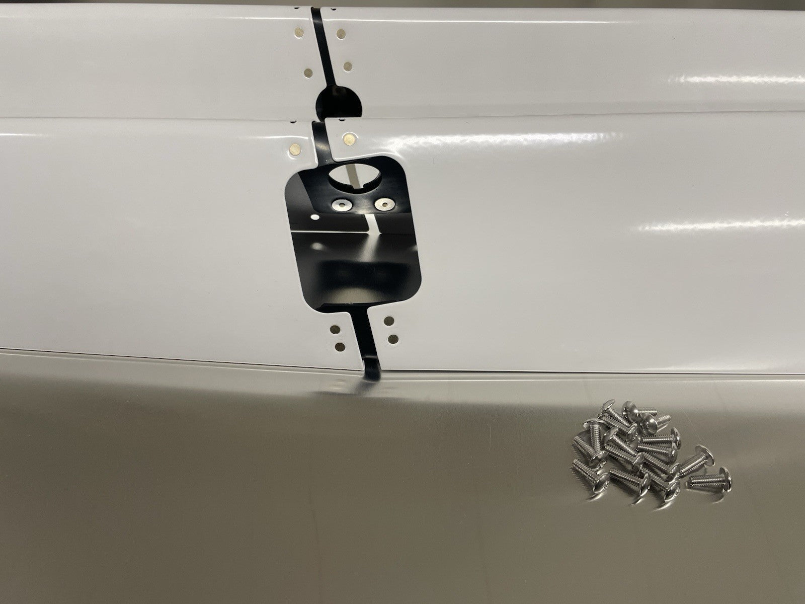 ✈️ Cessna 152 style Main Gear Leg Fairings SET ;PN: SVK0441228-1 , SVK0441228-2