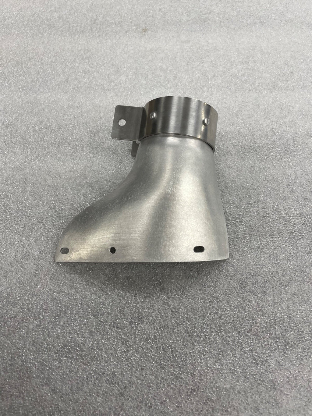 ✈️ Cessna 172 style NEW LH MAIN LANDING GEAR STRUT PLATE COVER, PN: SVK0541191-1