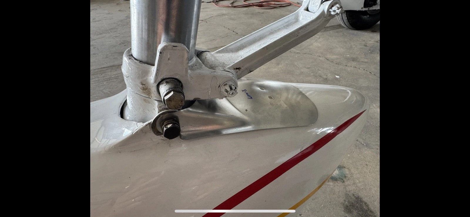 ✈️Cessna 150 172 182 210 style NEW NOSE GEAR FAIRING PANT PLATE,PN:SVK0743609-10