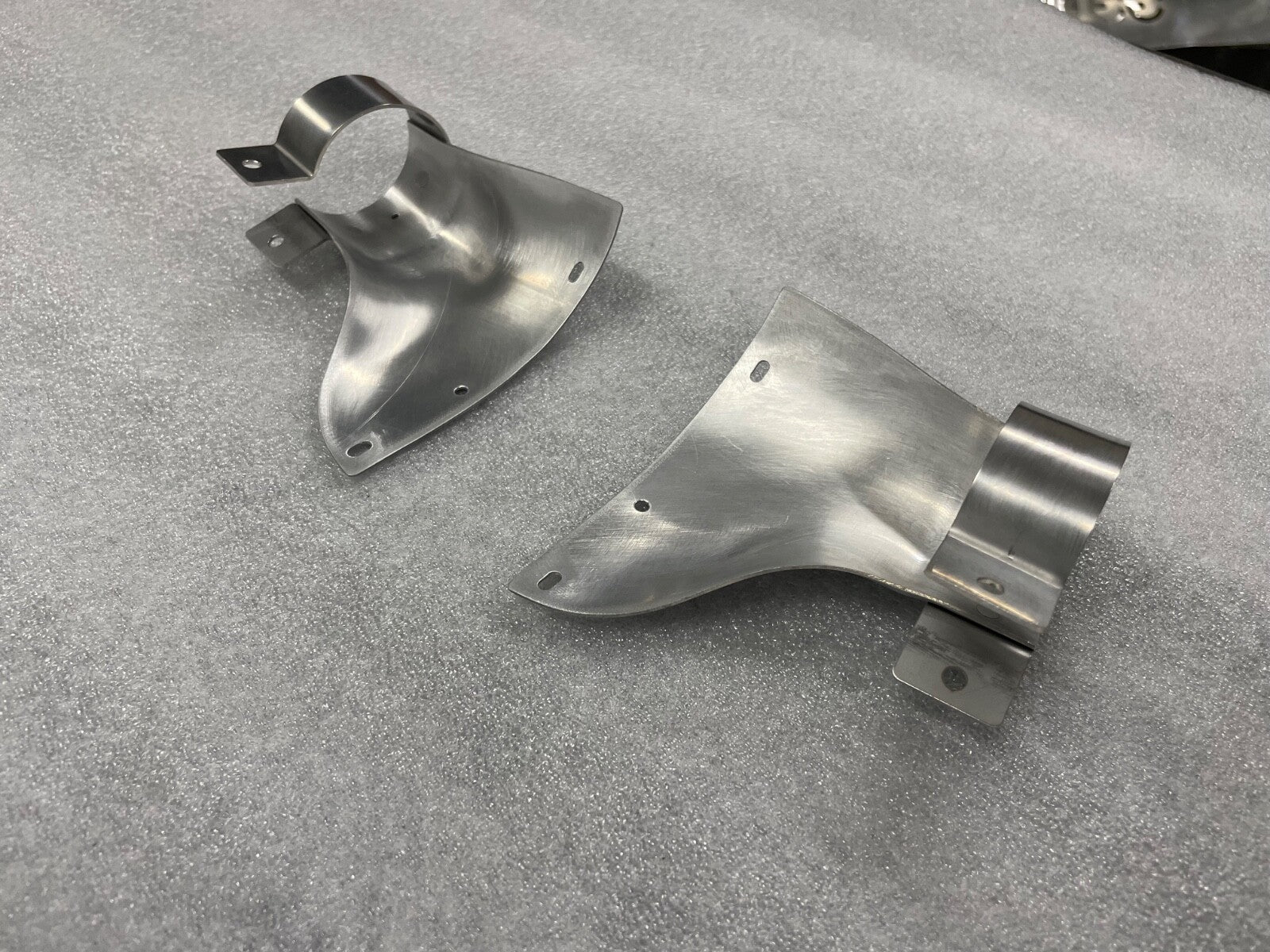 ✈️ Cessna 172 style LANDING GEAR PLATE COVER,PN: SVK0541191-1,SVK0541191-2 LH/RH