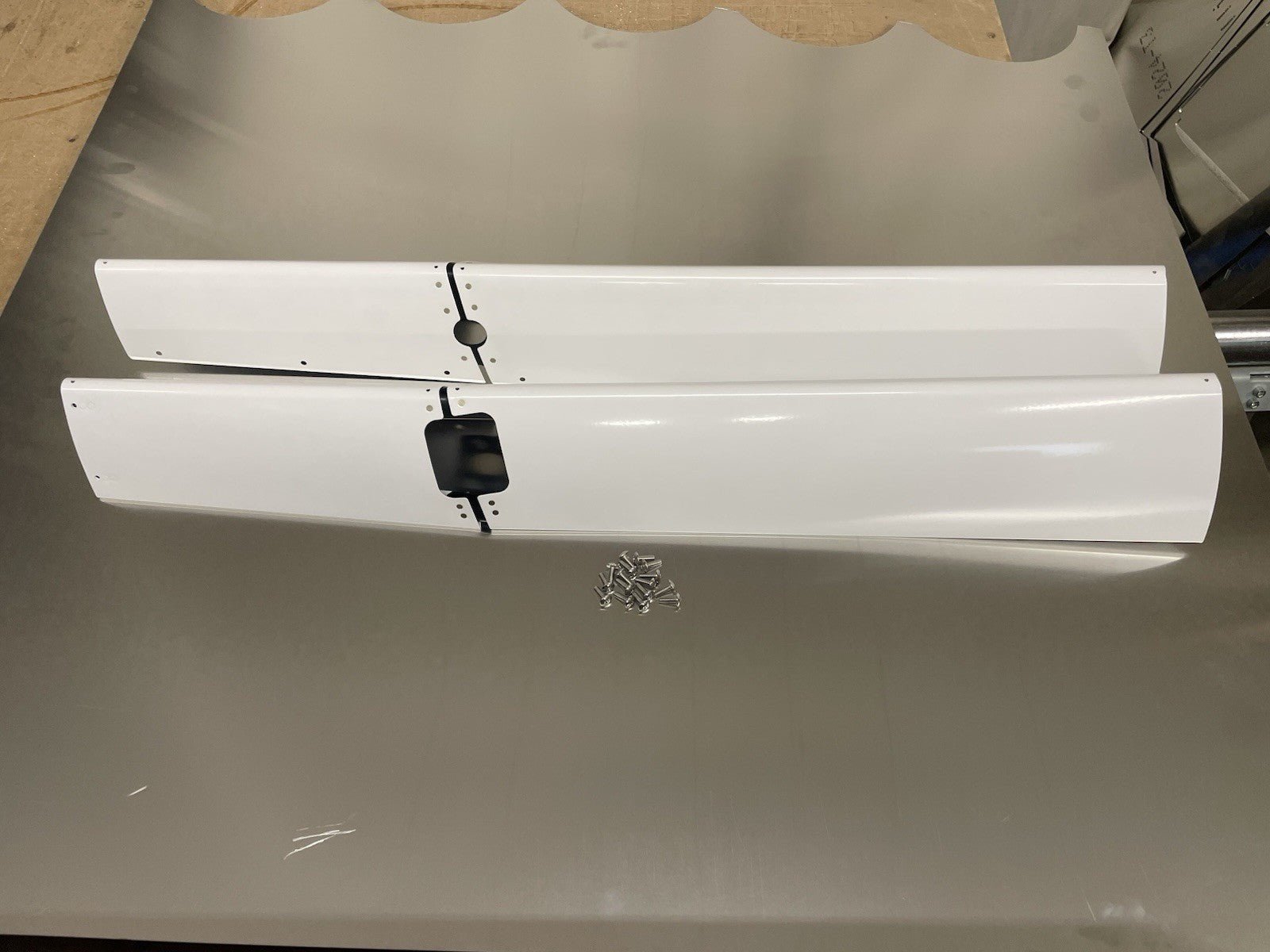 ✈️ Cessna 152 style Main Gear Leg Fairings SET ;PN: SVK0441228-1 , SVK0441228-2