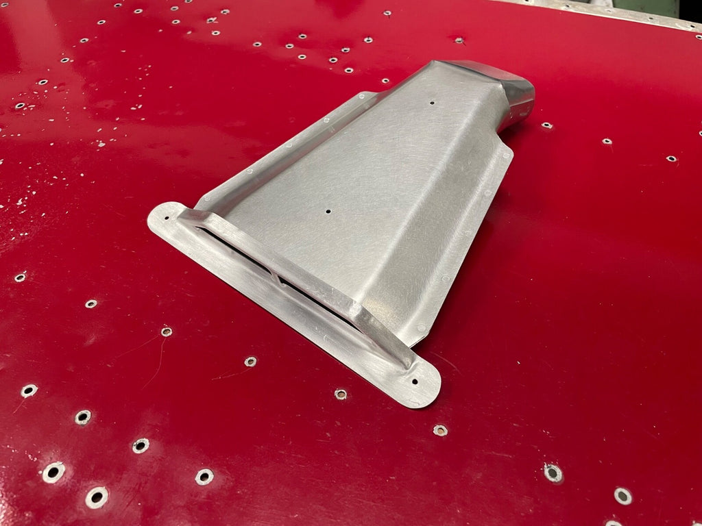 ✈️ Cessna 172 style HEATER OULTLET ,DUCT WITH TRIM,PN:SVK0513456-1 ,SVK0515020-1