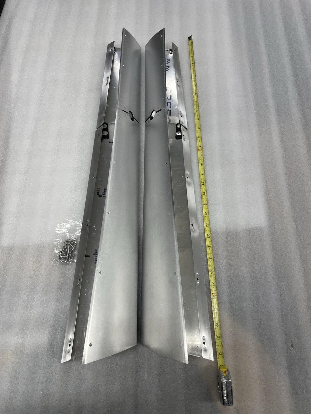 ✈️ Cessna 152 style Main Gear Leg Fairings SET ; PN: SVK0441228-1 , SVK0441228-2