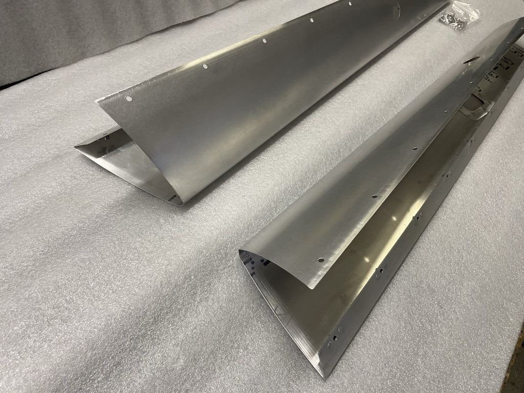 ✈️ Cessna 150 style Main Gear Leg Fairings SET PN: SVK0441216-5 , SVK0441216-6