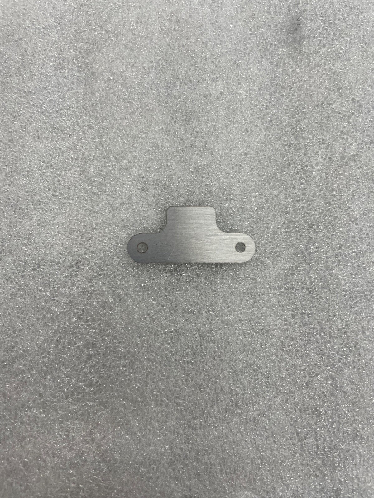 Cessna style OIL DOOR STRIKER PLATE PN: SVK1552004-25