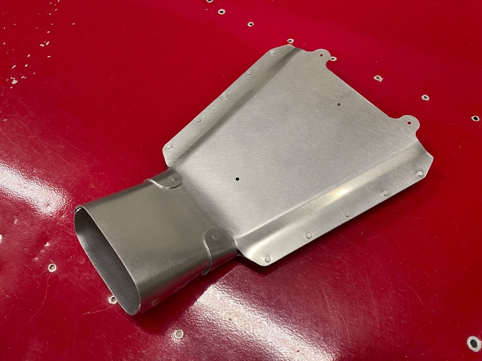 ✈️ Cessna 172 style HEATER OULTLET ,DUCT WITH TRIM,PN:SVK0513456-1 ,SVK0515020-1