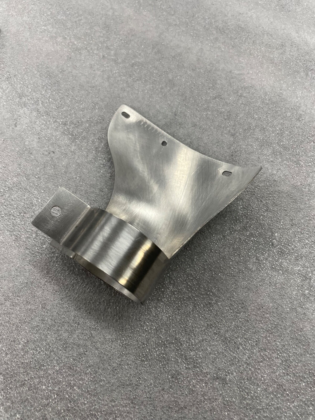 ✈️ Cessna 172 style NEW LH MAIN LANDING GEAR STRUT PLATE COVER, PN: SVK0541191-1