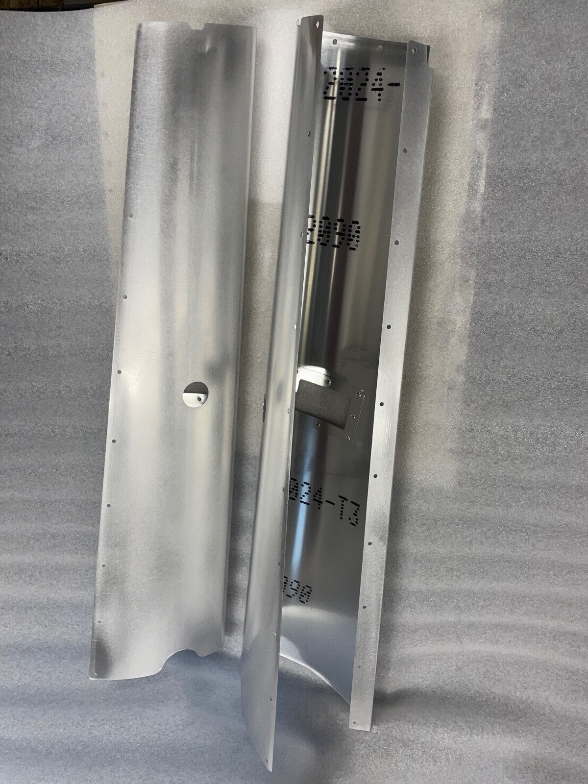 ✈️ Cessna 182 style Main Gear Leg Fairings SET ; PN: SVK0741624 , SVK0741639