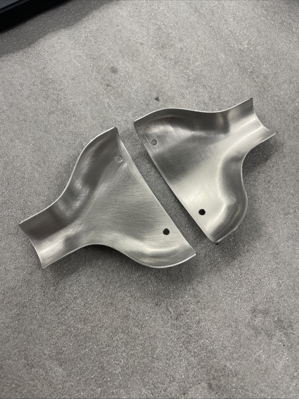 Cessna 150 152 style LANDING GEAR PLATE COVER,PN:SVK0441218-2 LH,SVK0441218-1RH