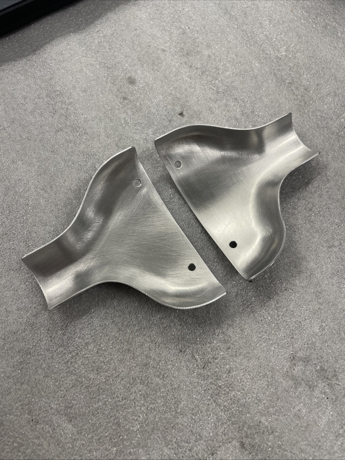 Cessna 150 152 style LANDING GEAR PLATE COVER,PN:SVK0441218-2 LH,SVK0441218-1RH