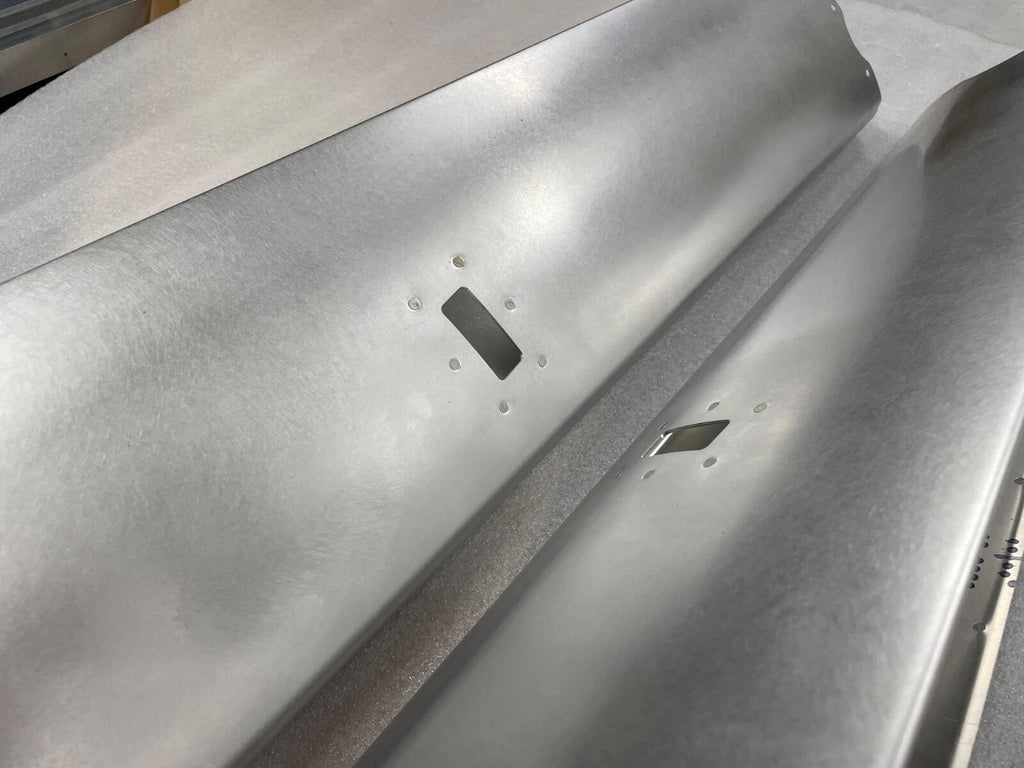✈️Cessna 182TS style RIGHT HAND Gear Leg Fairing;PN:SVK0741624,SVK0741639-16S