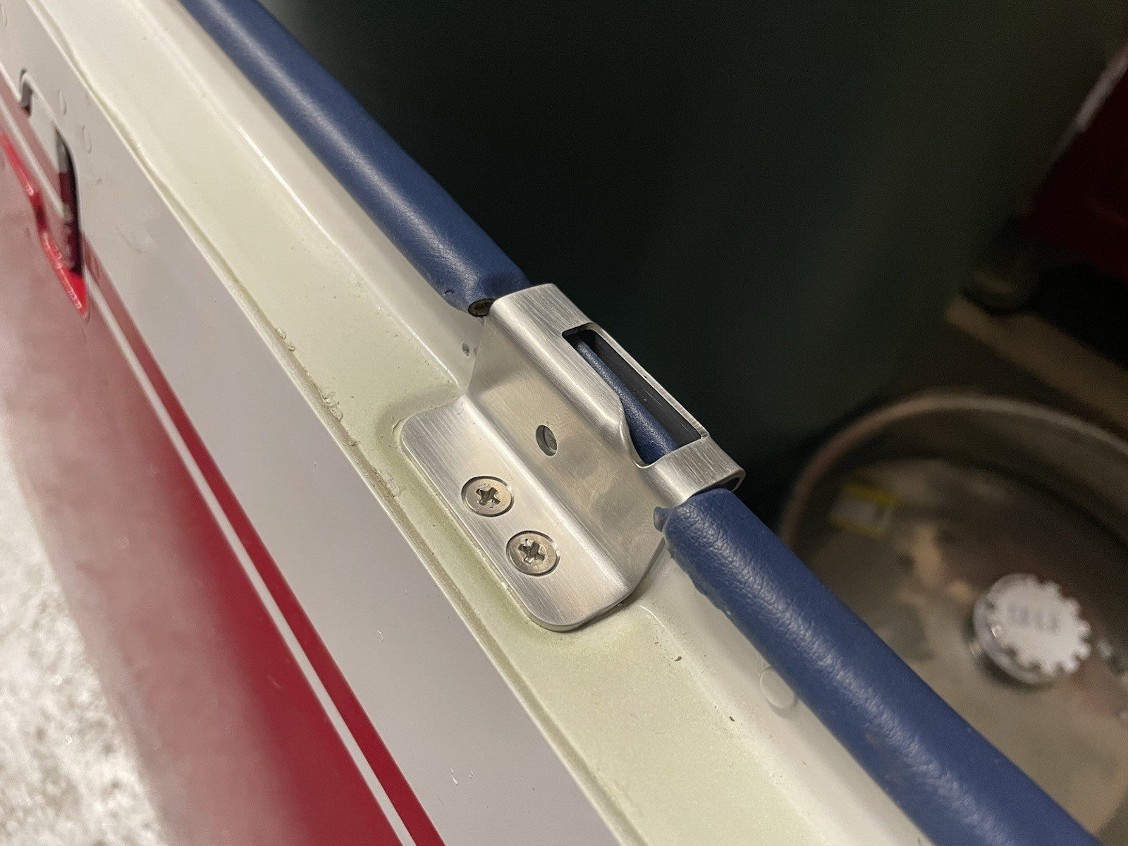 ✈️ Cessna style NEW RH WINDOW STRIKER PLATE, PN: SVK1217065-8 , SVK1217065-10