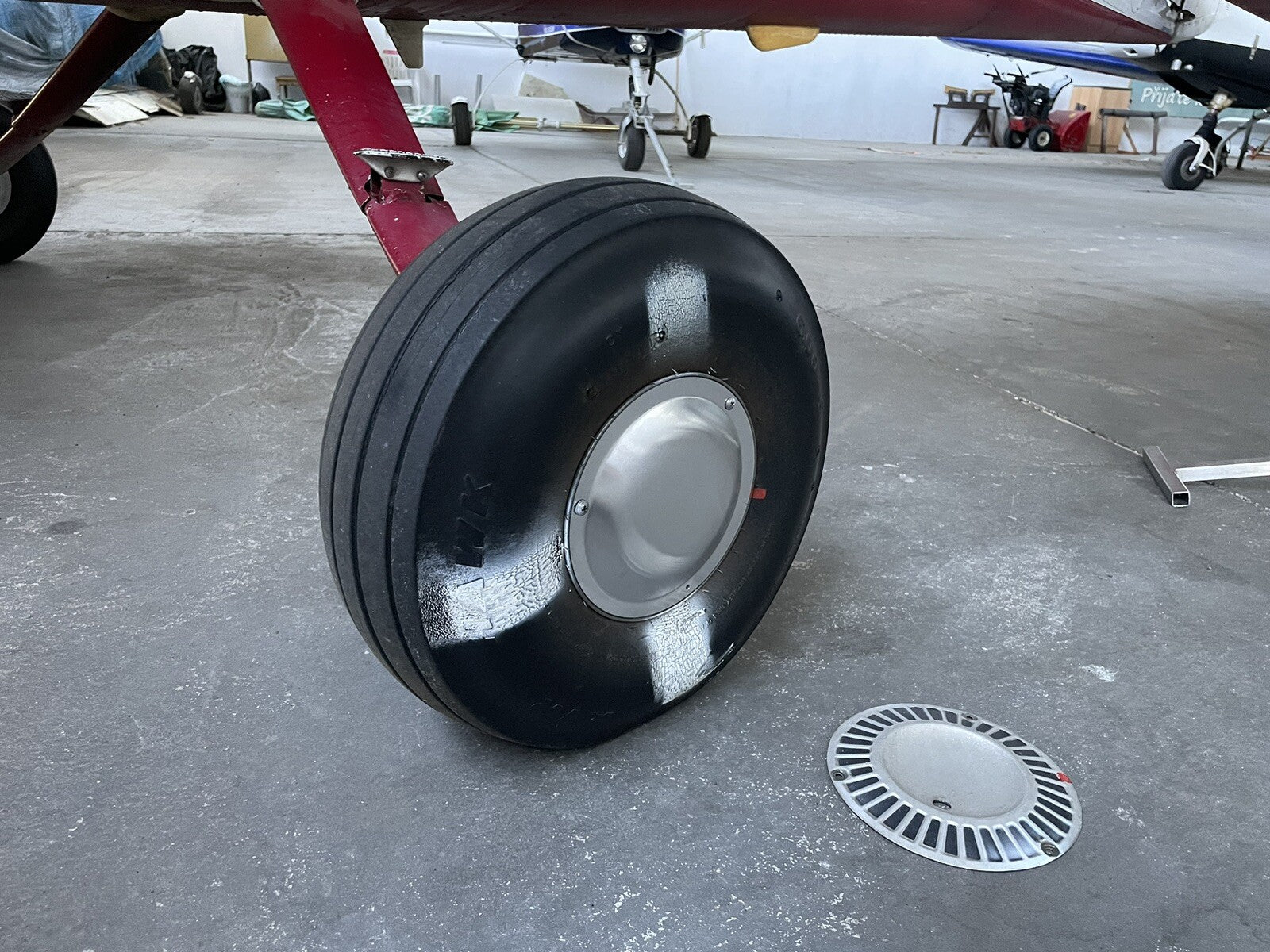 ✈️Cessna / Piper style SET OF SLICK WHEEL COVER HUBCAPS (7.25” Dia.)