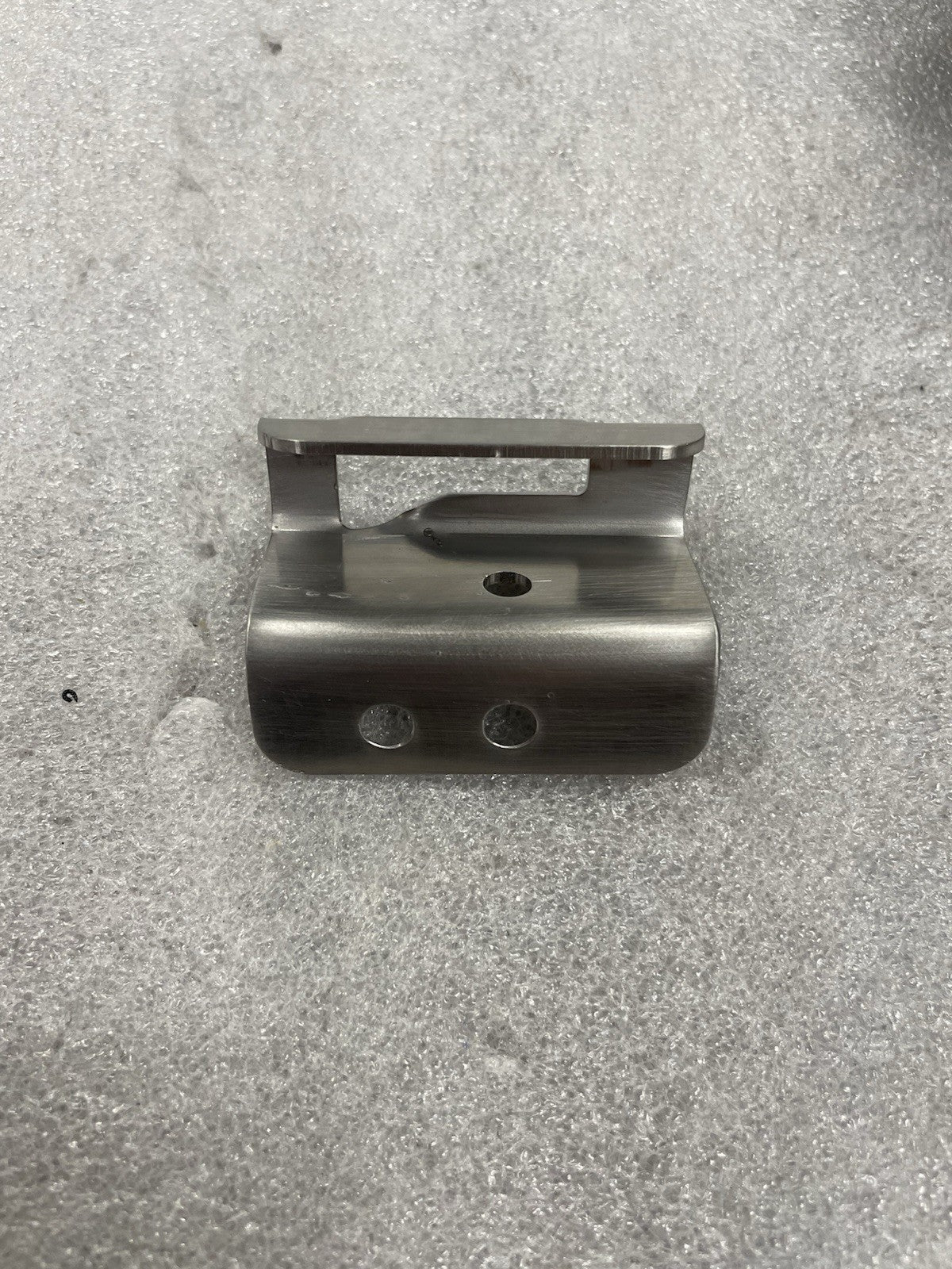 ✈️ Cessna style NEW RH WINDOW STRIKER PLATE, PN: SVK1217065-8 , SVK1217065-10