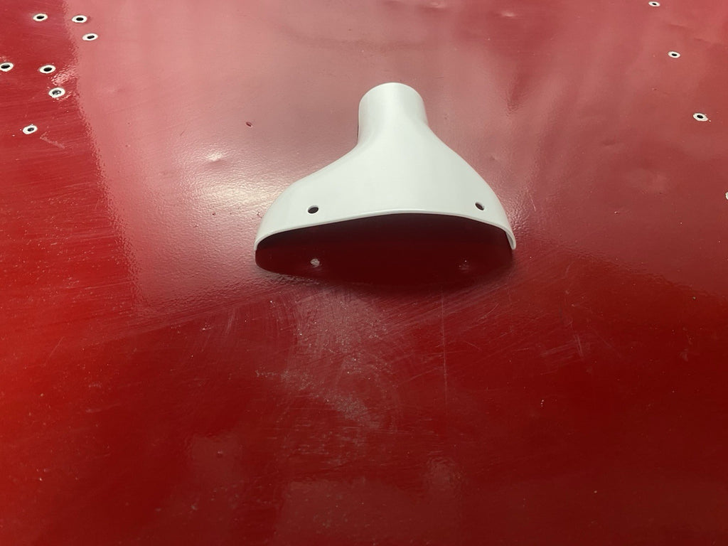 Cessna 150 152 Style LANDING GEAR PLATE COVER  PN:SVK0441218-2LH,SVK0441218-1RH