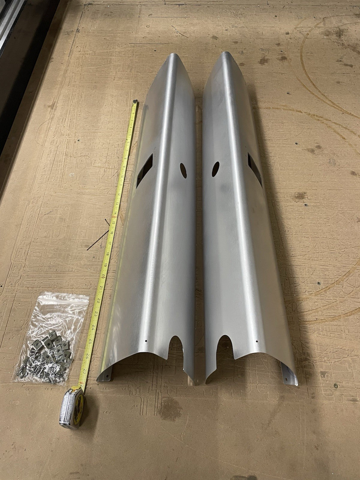 ✈️ Cessna 182 style Main Gear Leg Fairings SET,PN: SVK0741624-17 , SVK0741624-18