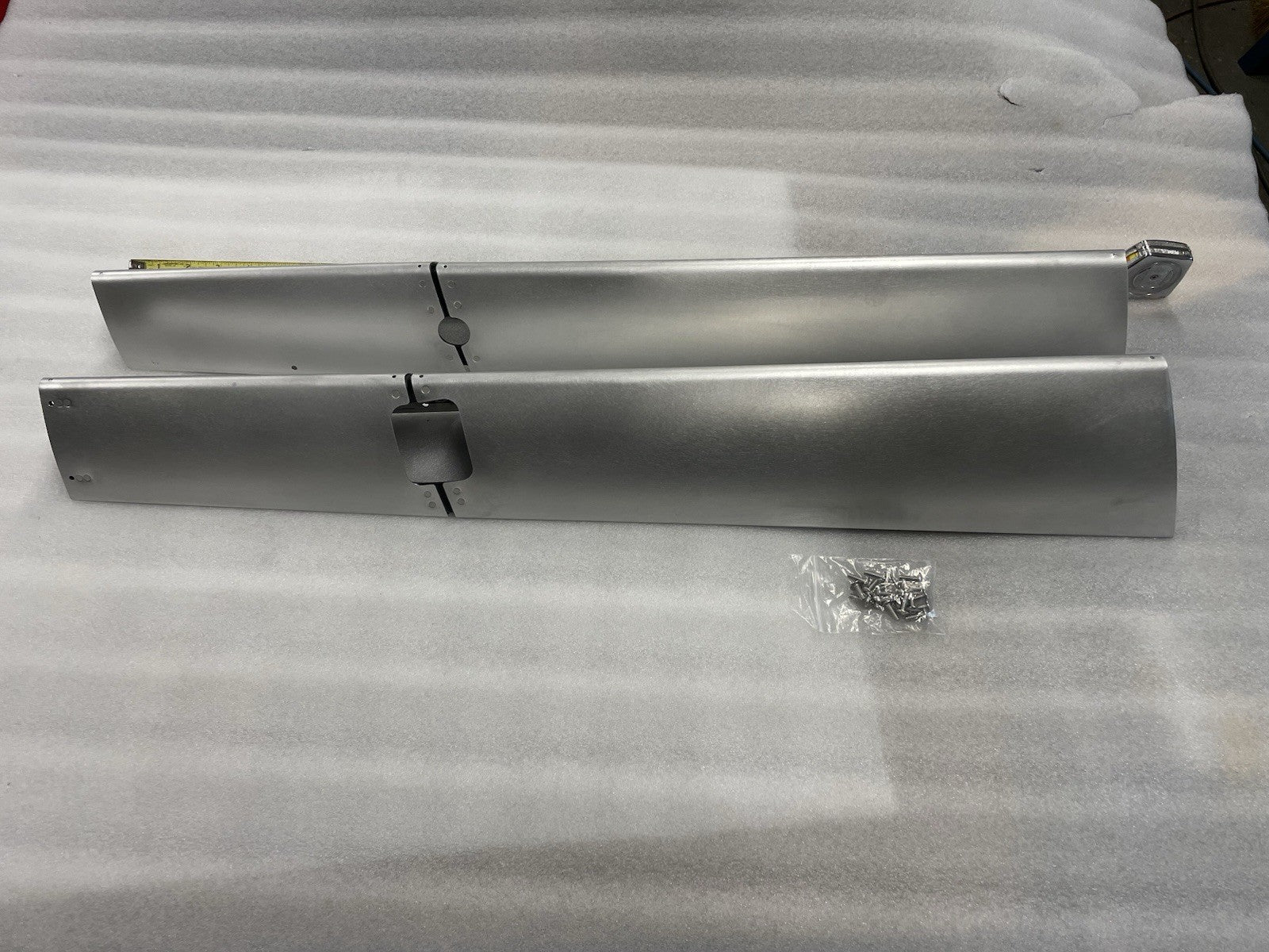 ✈️ Cessna 152 style Main Gear Leg Fairings SET ; PN: SVK0441228-1 , SVK0441228-2