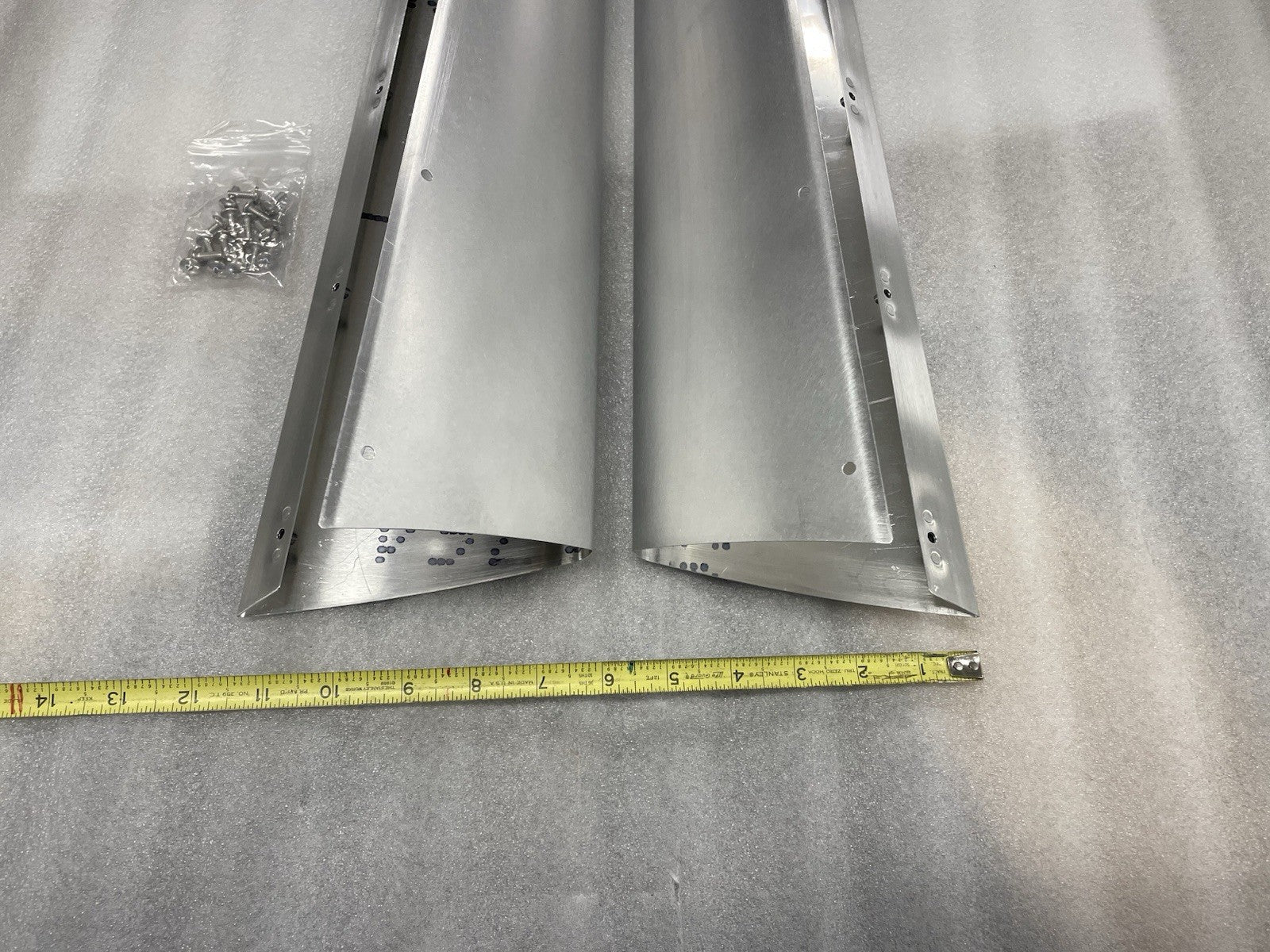 ✈️ Cessna 152 style Main Gear Leg Fairings SET ; PN: SVK0441228-1 , SVK0441228-2