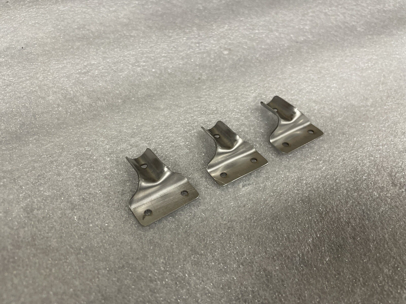 Cessna 152 style VALVE ASSEMBLY AIR BOX BRACKET PN: SVK0550180-10