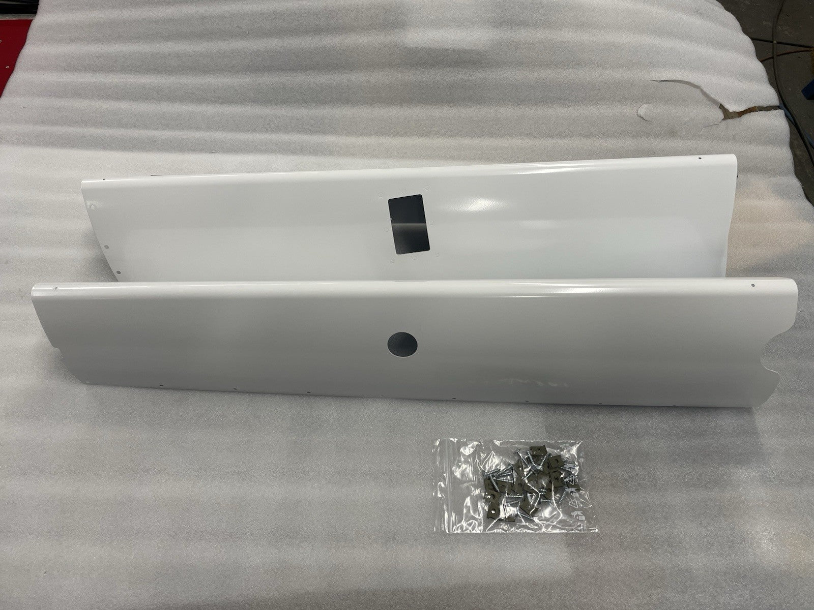 ✈️ Cessna 182 style Main Gear Leg Fairings SET ; PN: SVK0741624 , SVK0741639