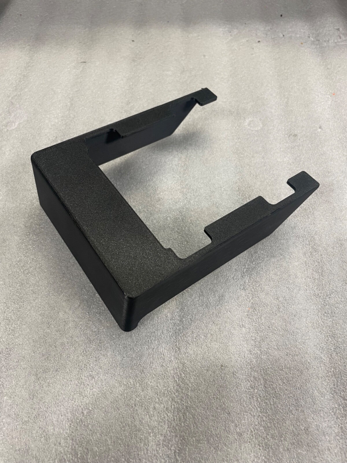 Cessna 150 152 style AIRFILTER/AIRBOX SHROUD ASSEMBLY HOLDER