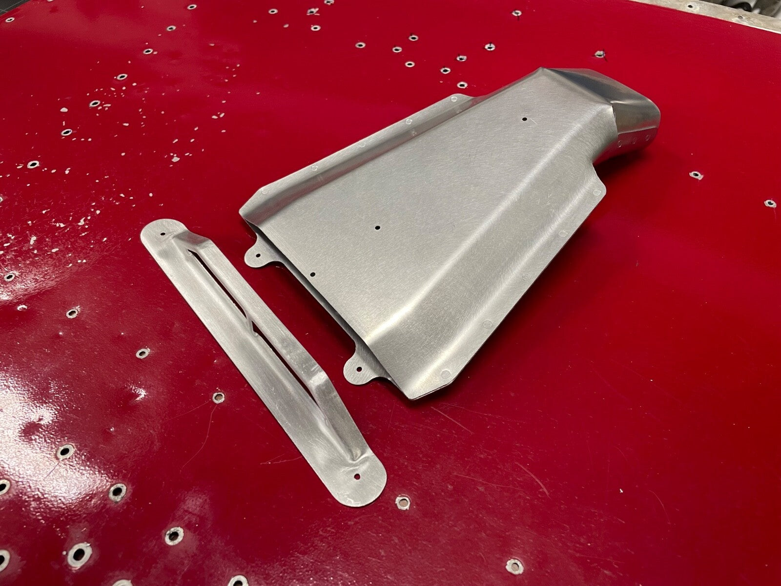 ✈️ Cessna 172 style HEATER OULTLET ,DUCT WITH TRIM,PN:SVK0513456-1 ,SVK0515020-1