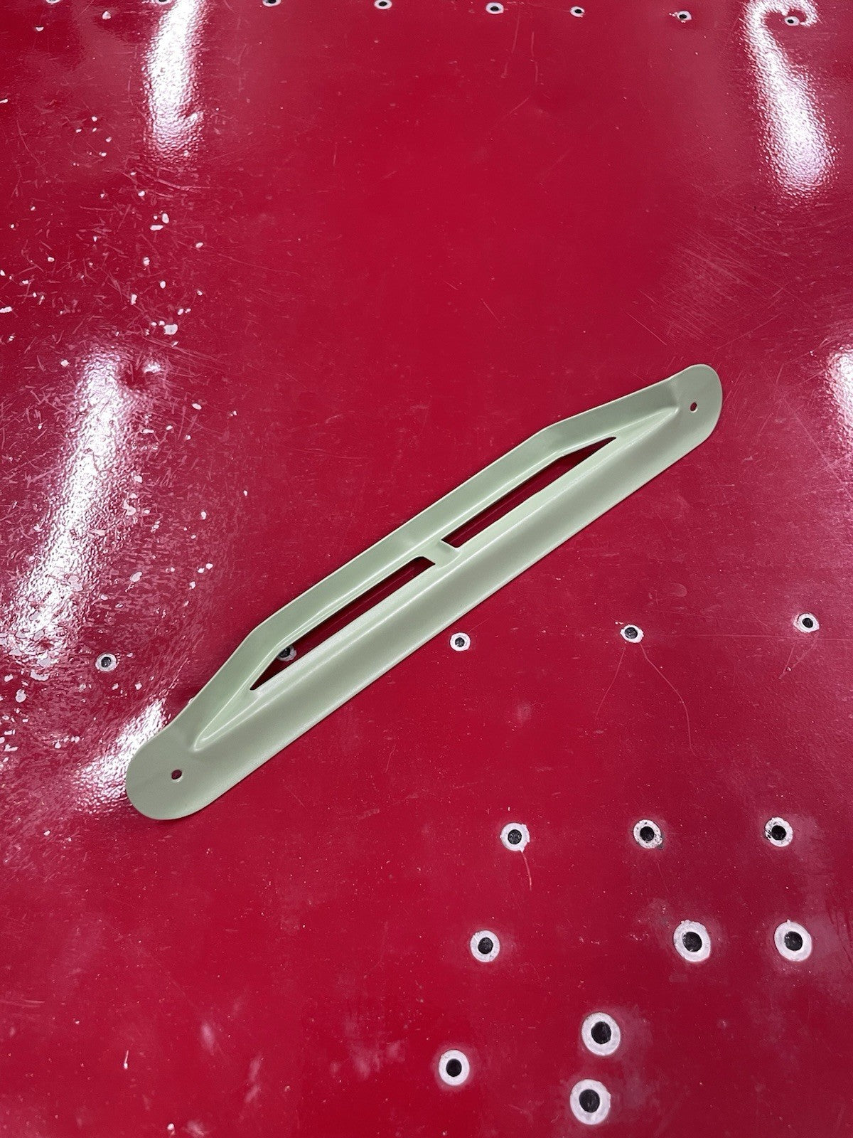 ✈️ Cessna 172 style HEAT OULTLET , TRIM , DUCT  , PN:SVK0515020-1,SVK0700105-28