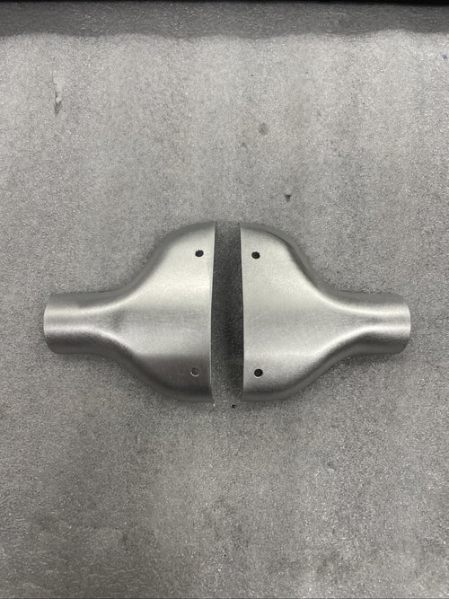 Cessna 150 152 style LANDING GEAR PLATE COVER,PN:SVK0441218-2 LH,SVK0441218-1RH