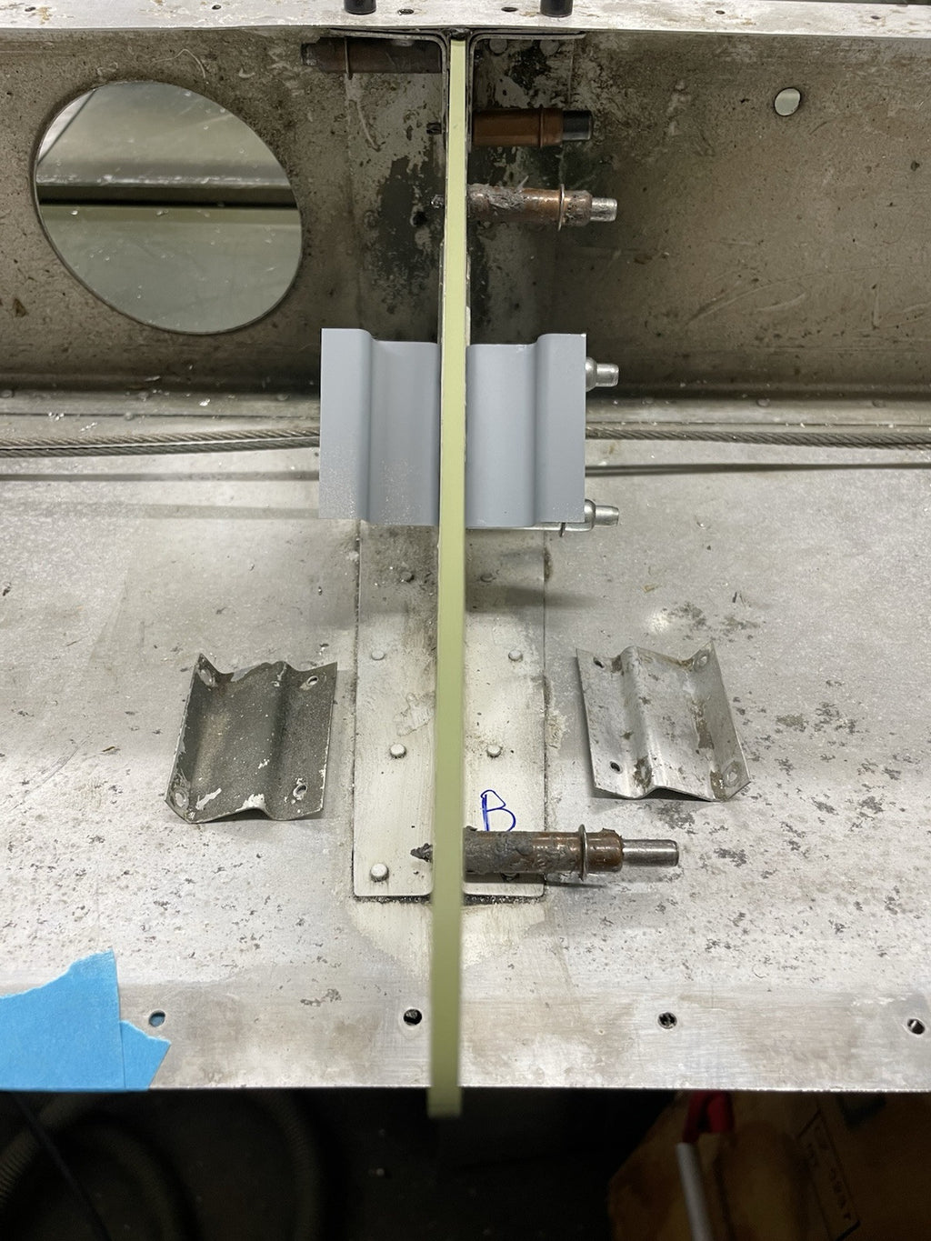 Cessna style FLAP TRACK BRACKET PN: SVK0523231-5 , SVK1221010-13 ,SVK1221010-14
